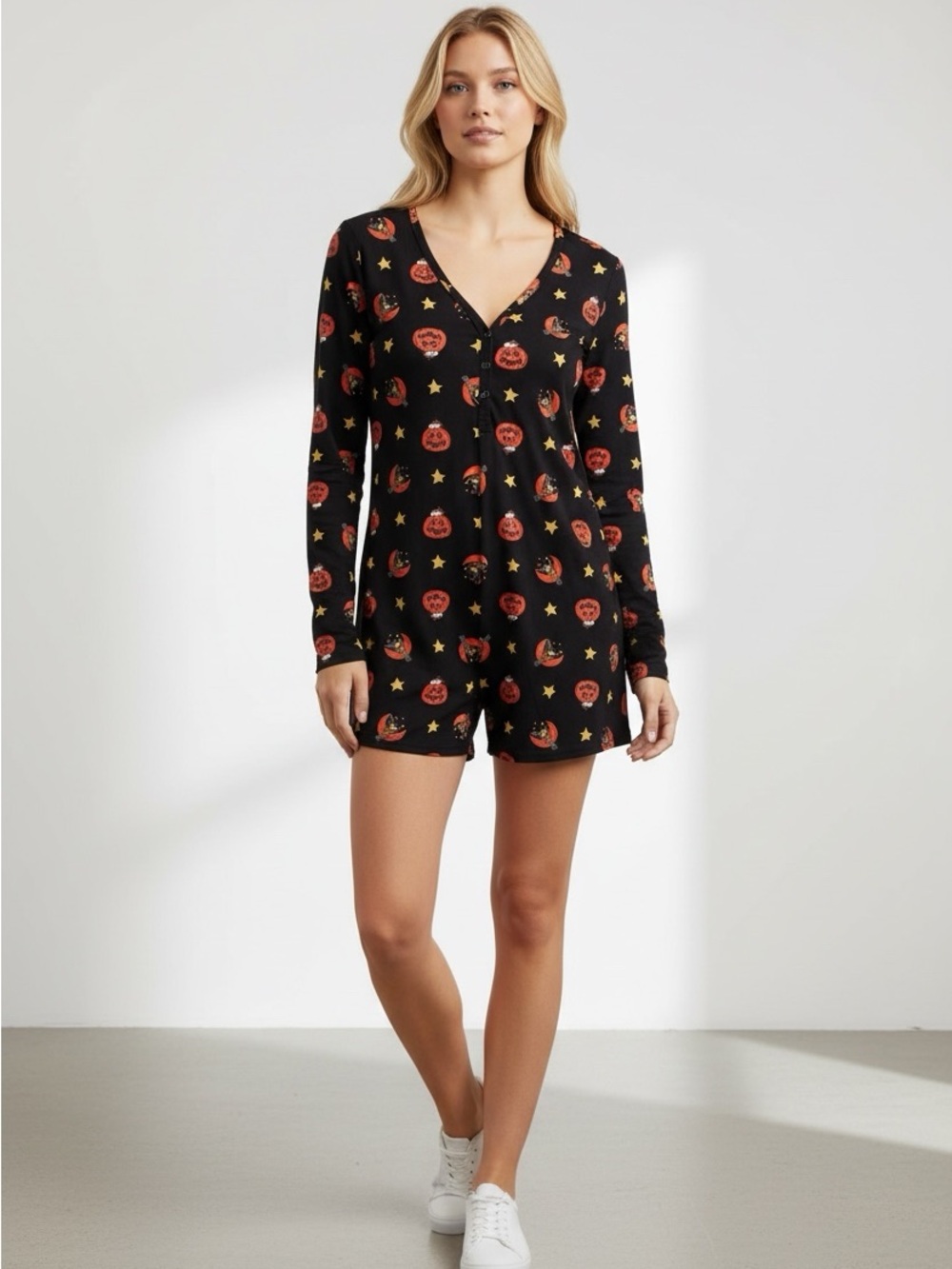 NWT PEANUTS Halloween Romper, Medium